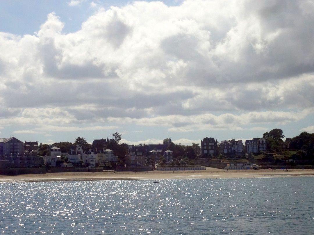 Plage de Saint-Enogat景点图片