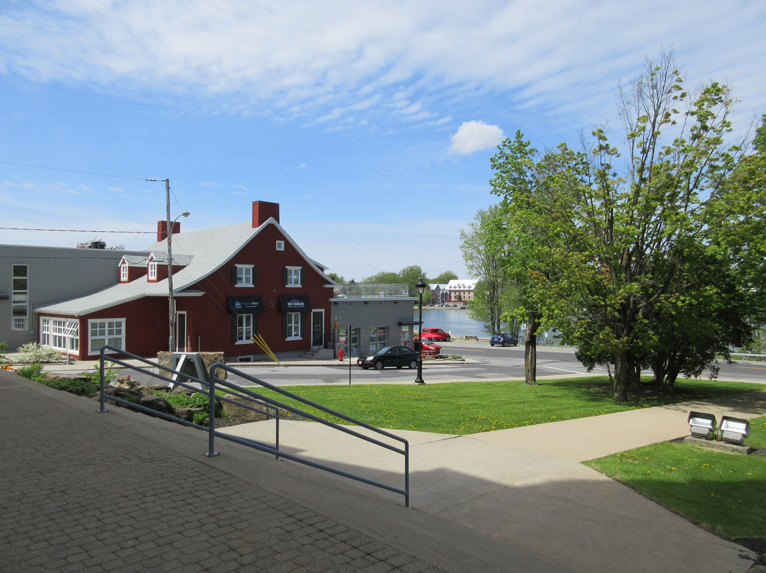 Saint-hilaire Church-Mont-Saint-Hilaire必去景点