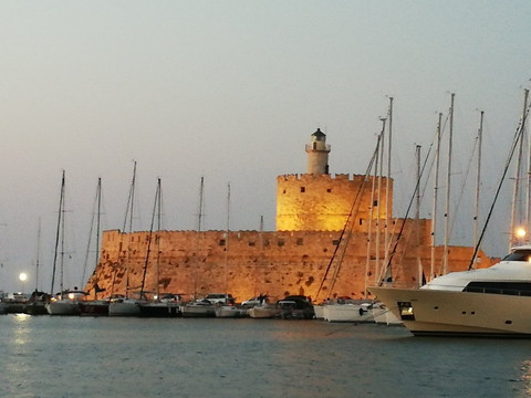 Orca Boat Company-罗德城必去景点