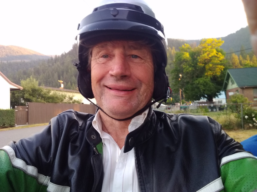 Love Hotels Western Holiday by OYO at Harlan Lake NE