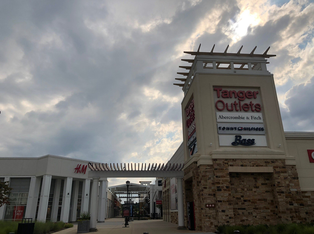 Tanger Outlets Southaven景点图片