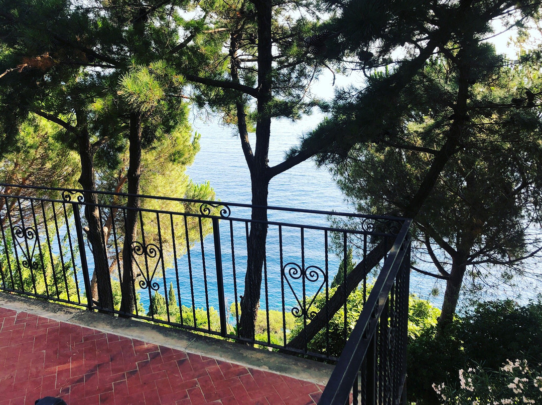 L'Eremo sul Mare主图