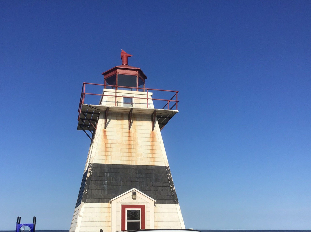 Big Tignish Lighthouse-Tignish Shore必去景点