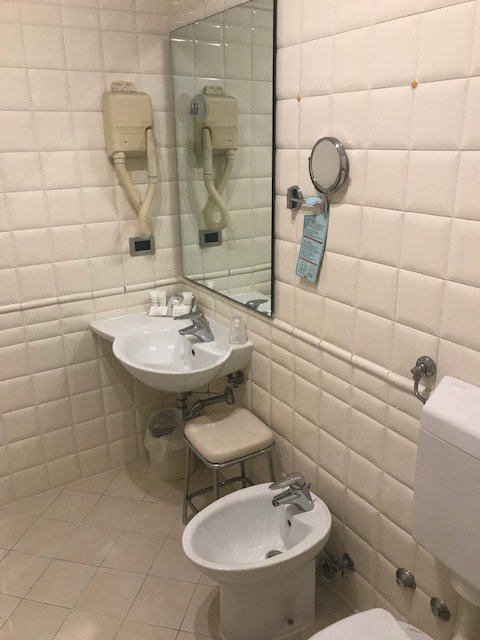 Hotel Ala d'Oro-浴室