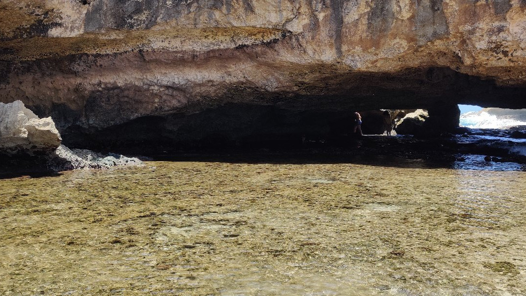 Playa La Cueva Las Golondrinas-Manati必去景点