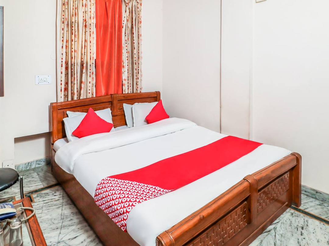 OYO 25077 Hotel Ashoka Regency主图