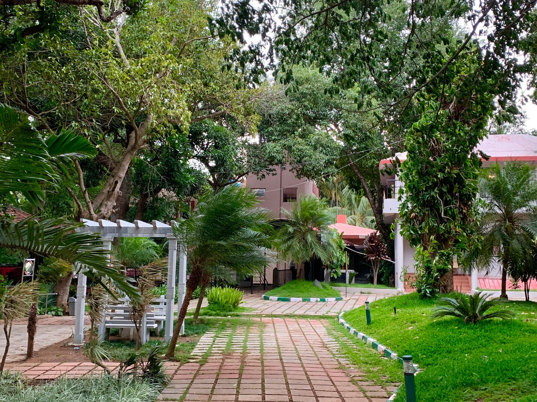 Hotel Mayura Riverview Srirangapatna主图
