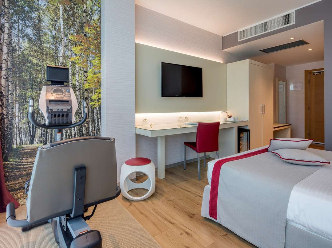 水晶皇宫酒店主图