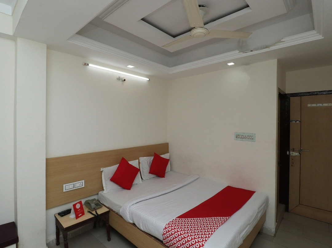OYO 27705 Hotel Ruchika