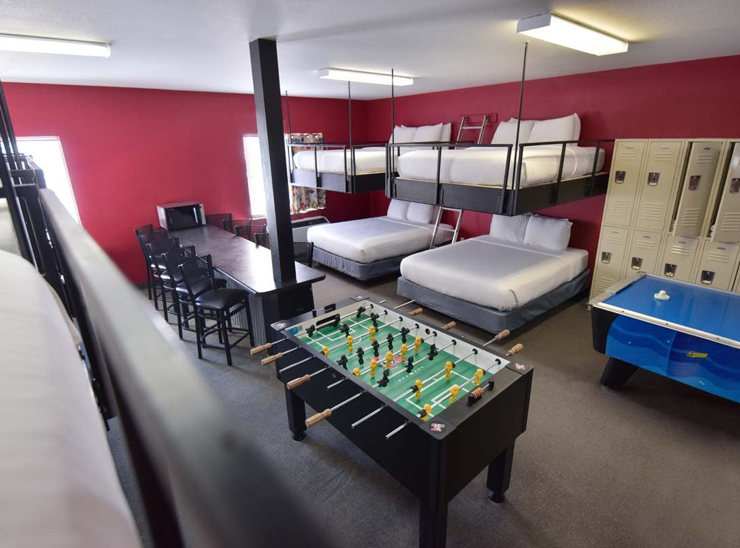 Metropolis Resort主图