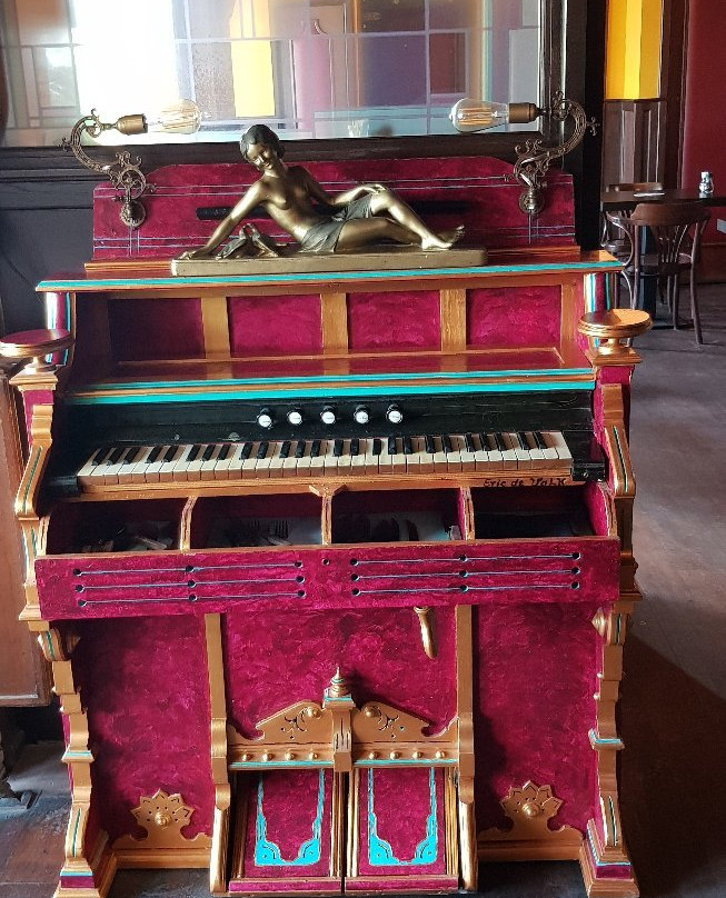 Hotel De Keizerskroon主图