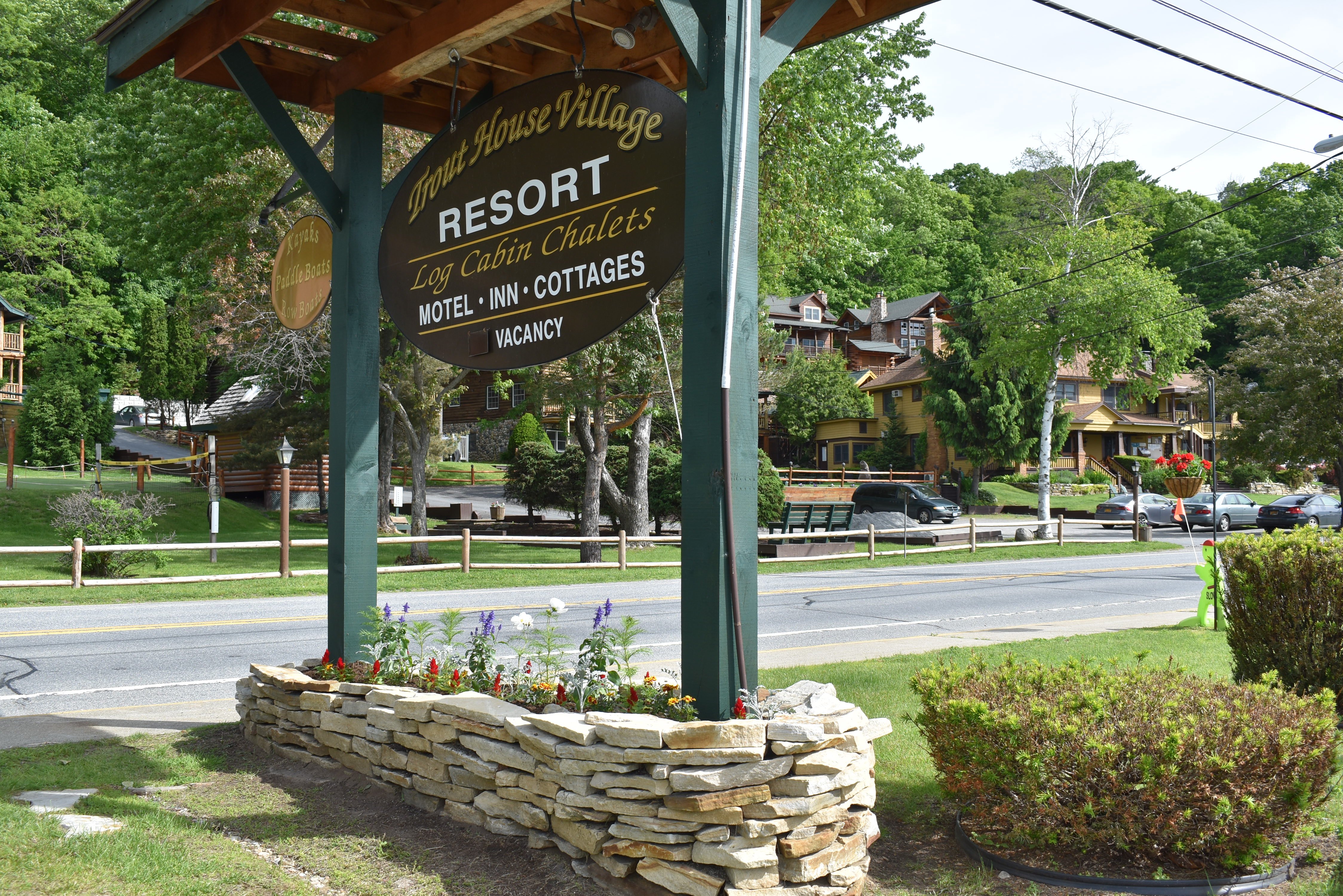 Trout House Village Resort-浴室