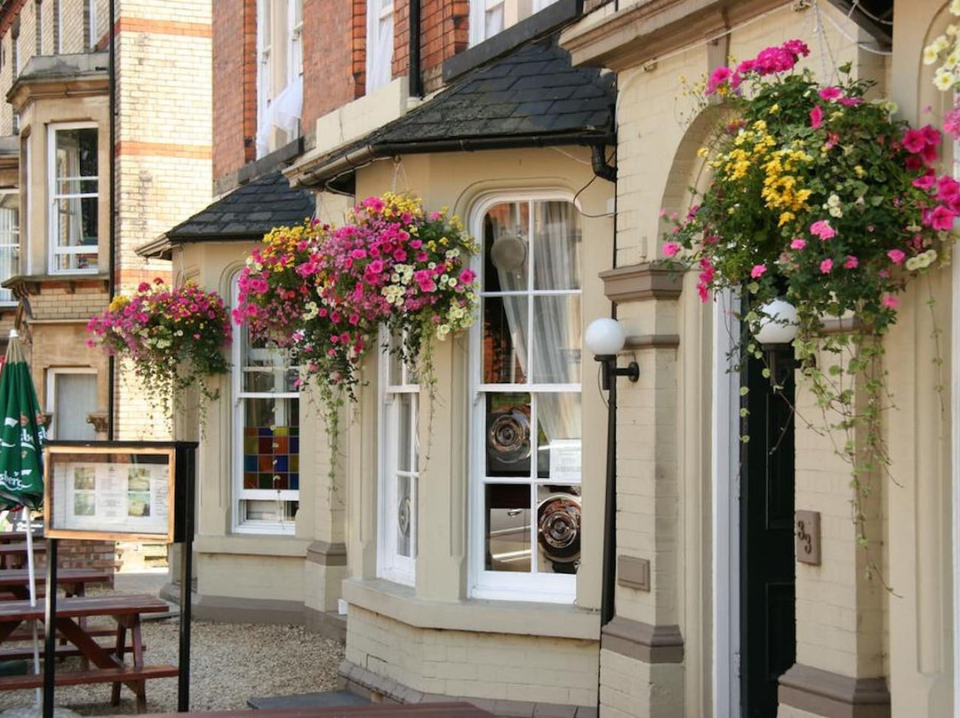 The Avenue Hotel主图