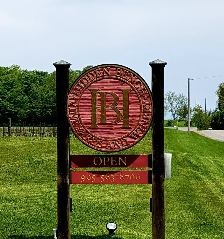 Hidden Bench Vineyards & Winery景点图片