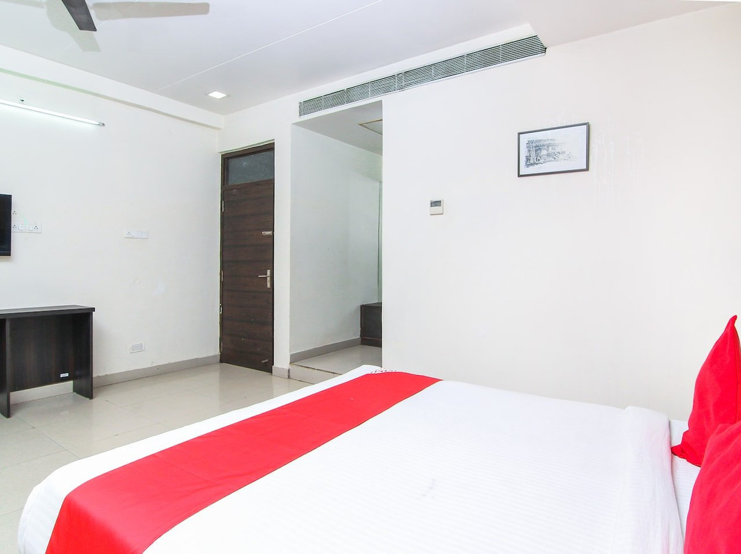 OYO 1540 Hotel Tulip Inn主图