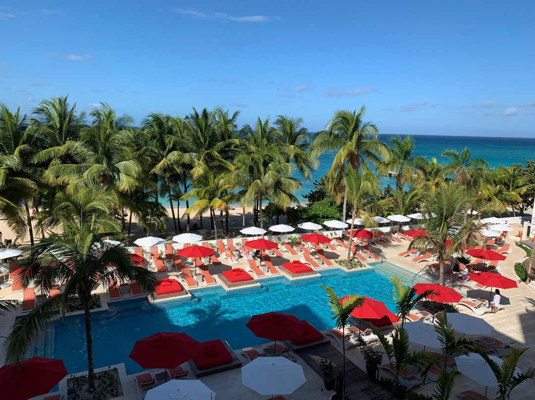 S Hotel Montego Bay主图