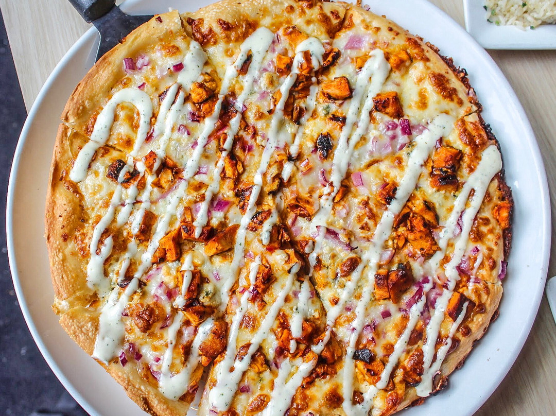 Shakers Bar And Grill - Canton