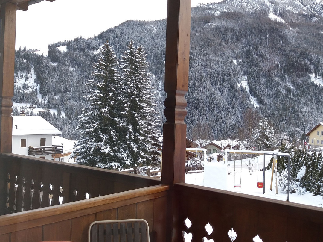 Alpine Touring Hotel主图