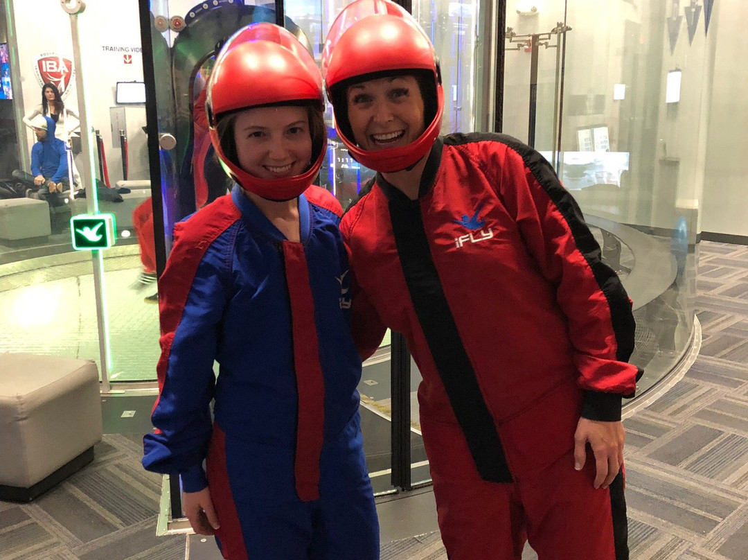 iFLY Indoor Skydiving - Chicago Rosemont景点图片