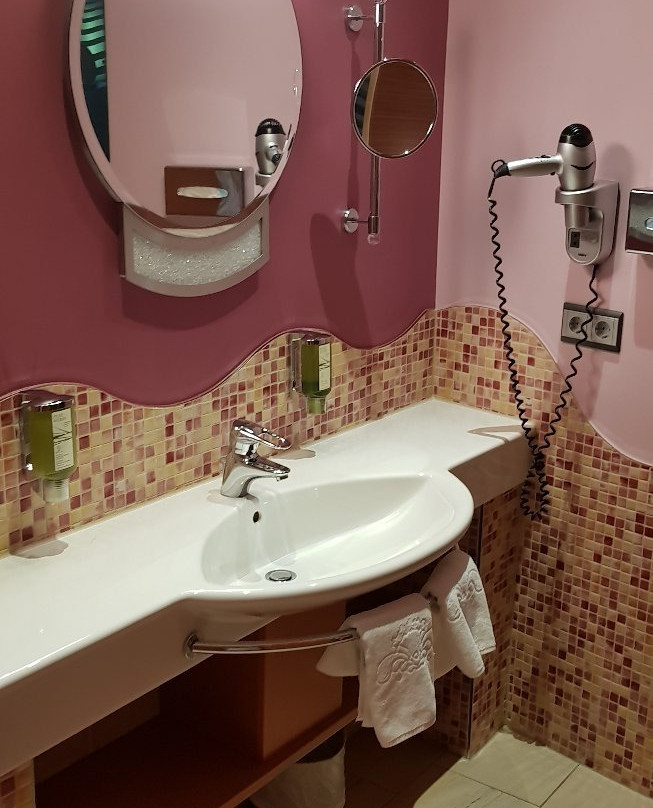 Hotel Paradiso主图