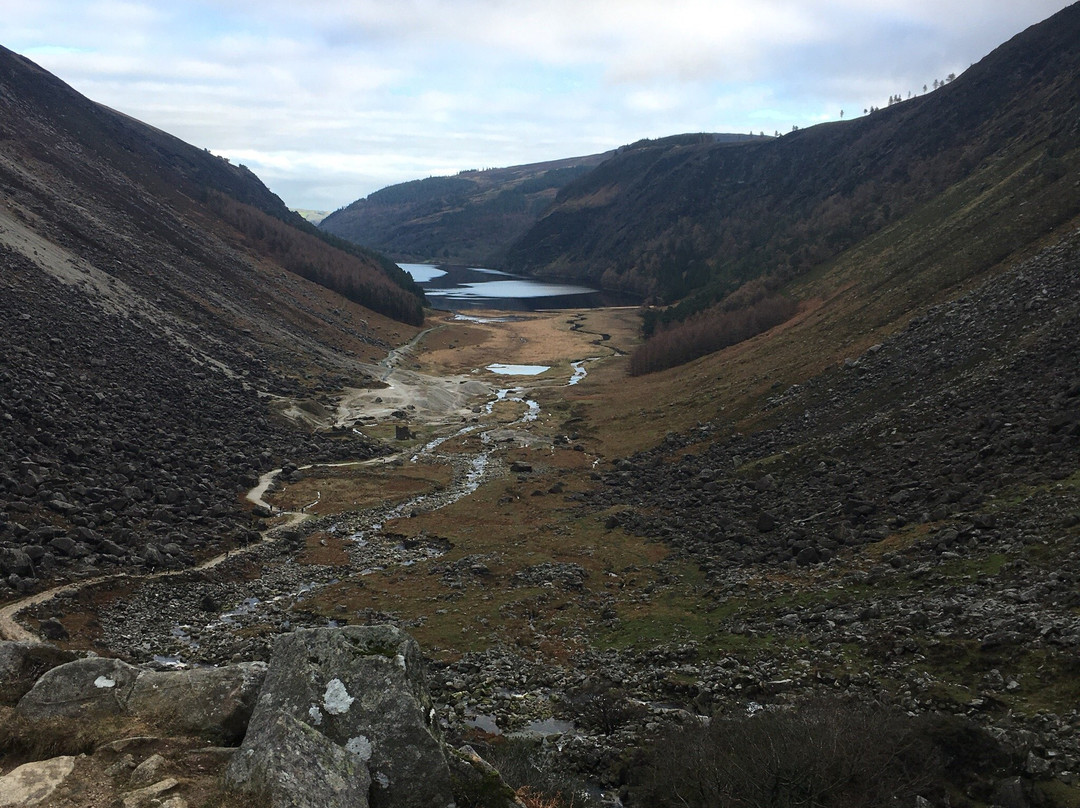 Glendalough Upper Lake景点图片