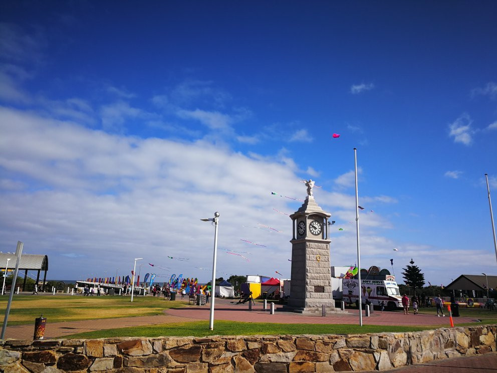 Semaphore Beach景点图片