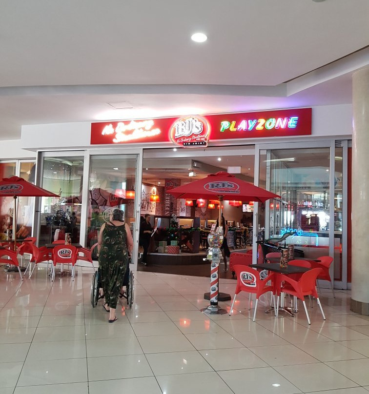 Hemingways Mall-东伦敦必去景点