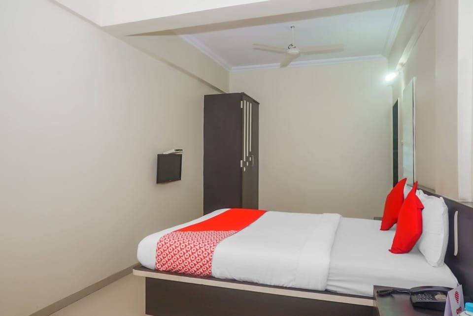 OYO 17121 Hotel Yashraj Inn主图