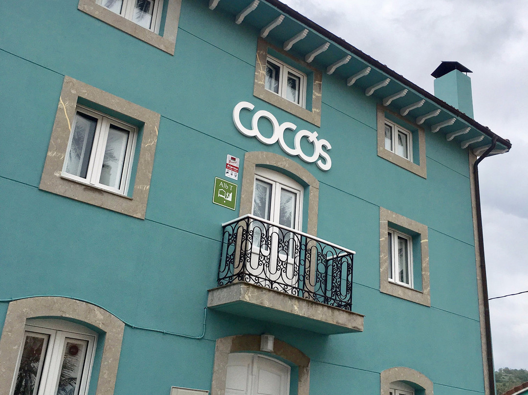Cocos Surf House