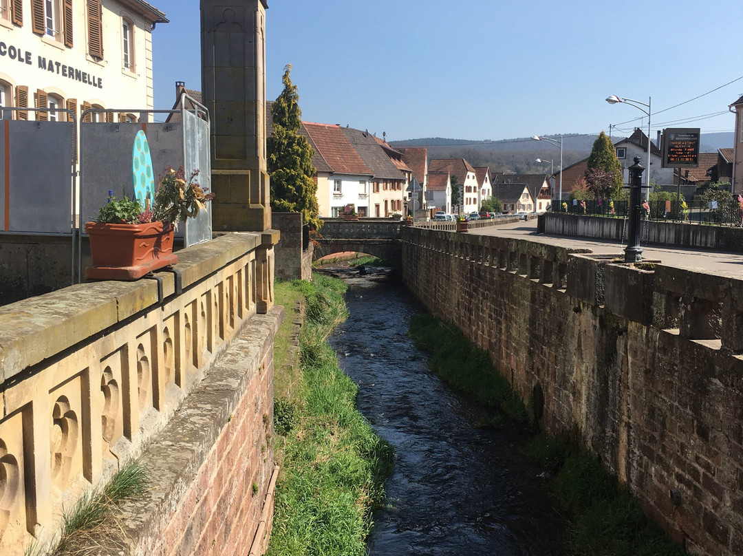 Collégiale Saint-Florent-Niederhaslach必去景点