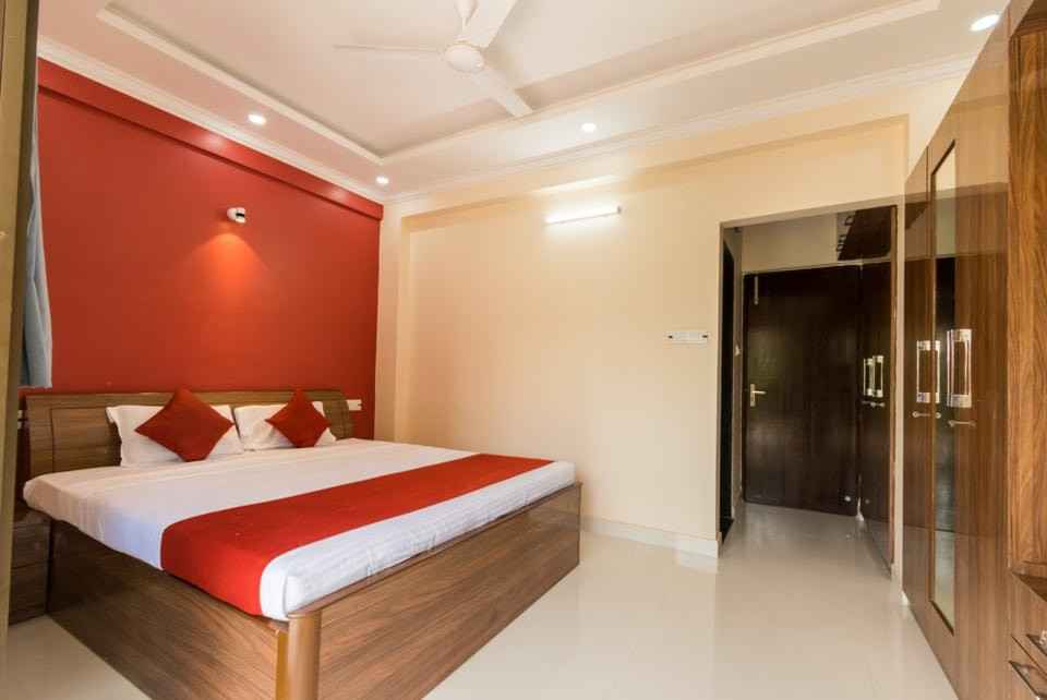 OYO 8818 Coral Residency Newtown主图