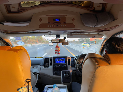 The Exclusive Transfer-曼谷必去景点