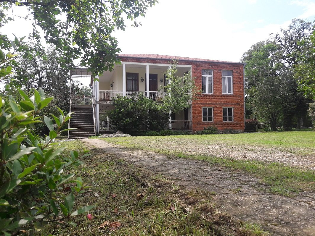 Surmava Palace