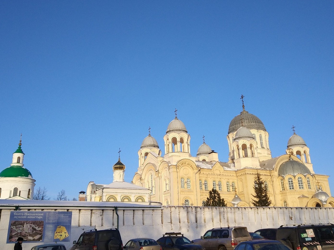 Holy Cross Cathedral of St. Nicholas Monastery景点图片