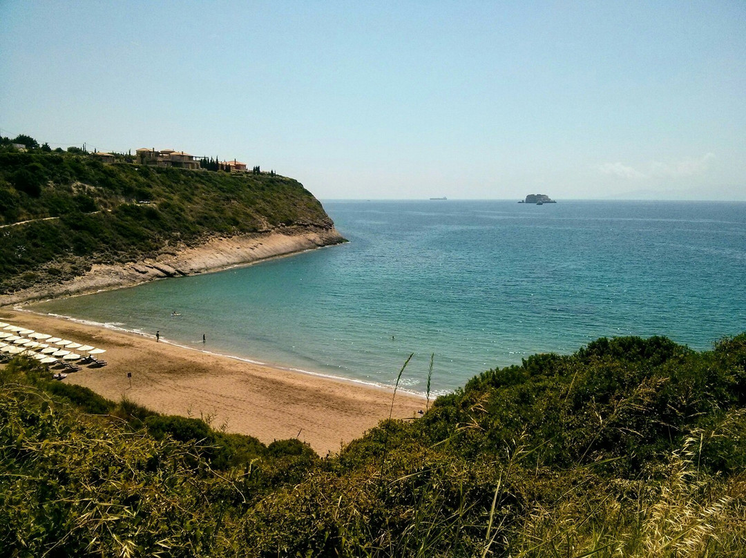 Ai Helis Beach-凯法利尼亚岛必去景点