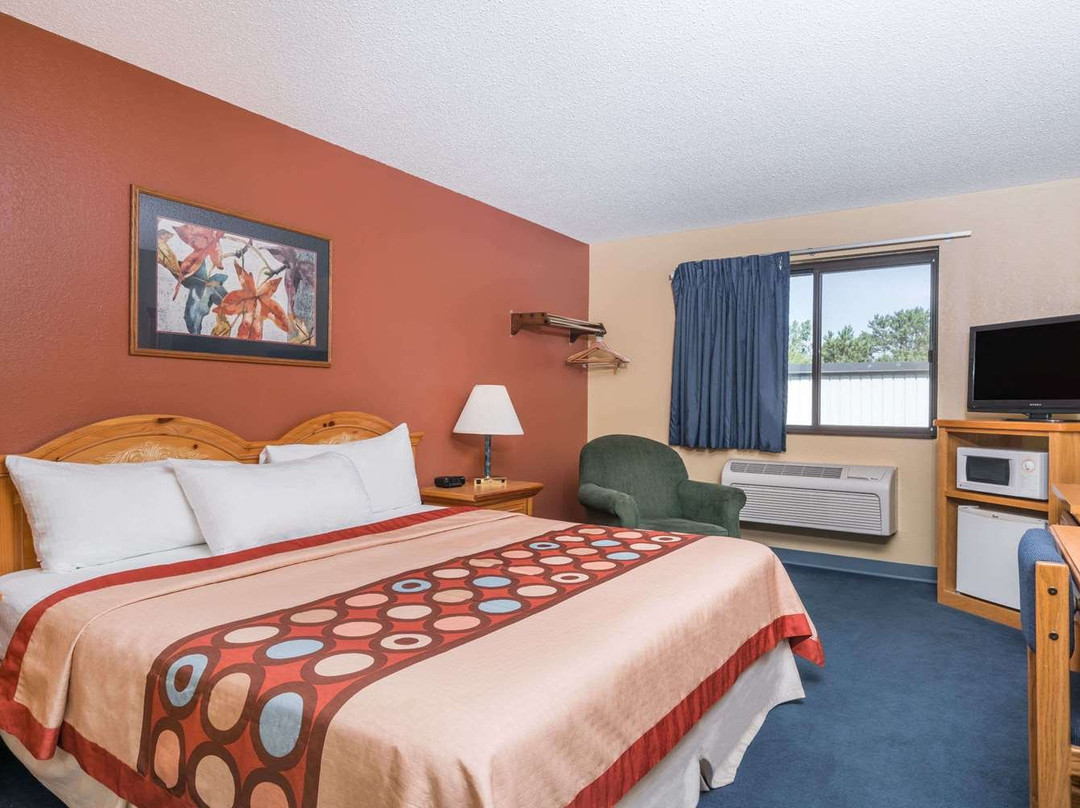 Super 8 by Wyndham Baxter/Brainerd Area主图