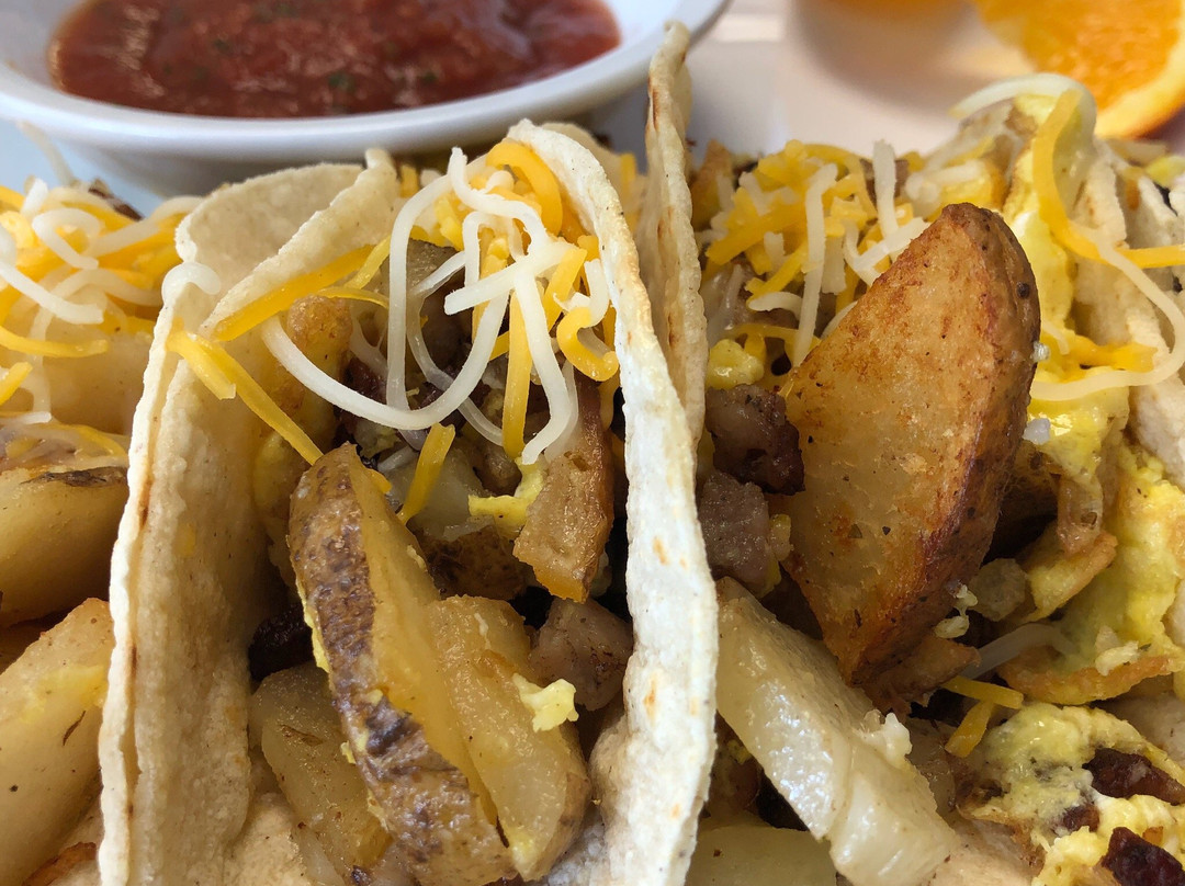 Rifle餐馆和美食-Rama's Bistro & Self Serve