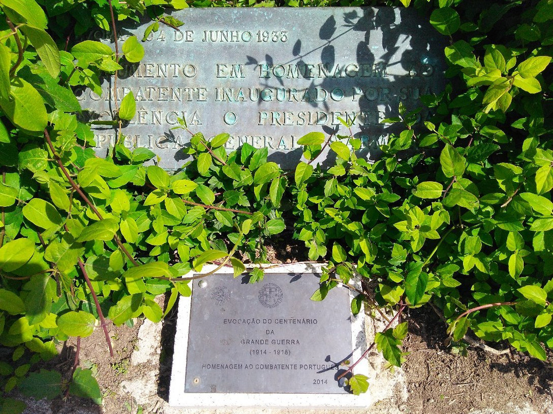 Monumento aos Mortos da Grande Guerra-埃武拉必去景点