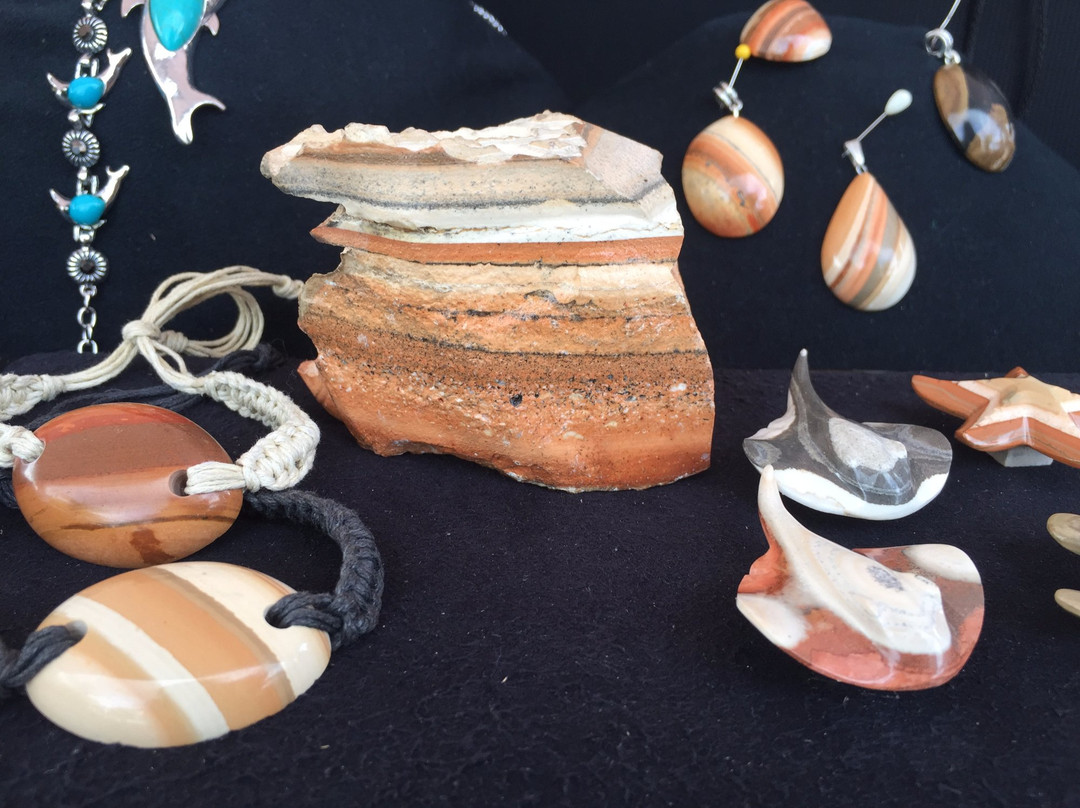 Cayman Craft Market-乔治城必去景点