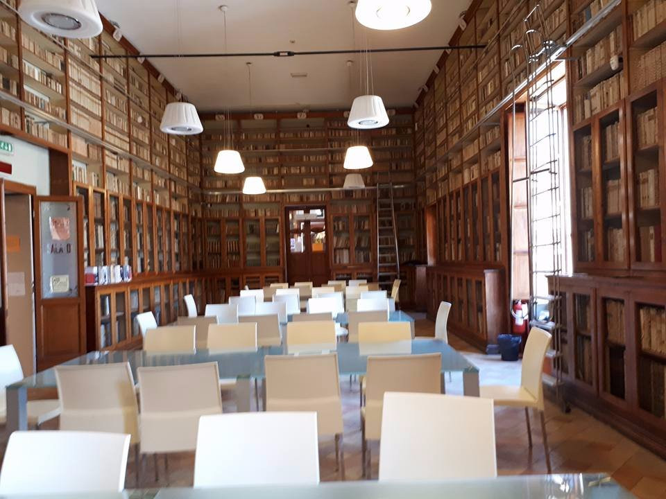 Biblioteca Civica Romolo Spezioli景点图片
