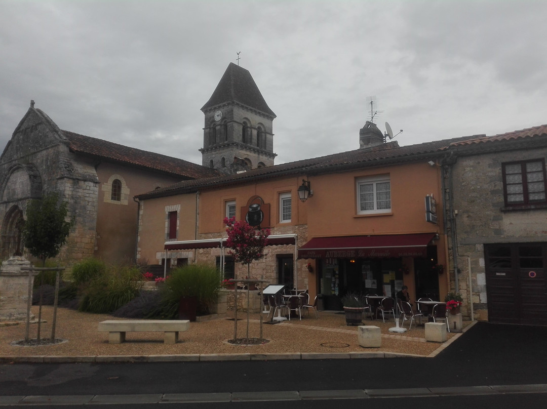 Saint-Pierre-de-Cole旅游攻略图片