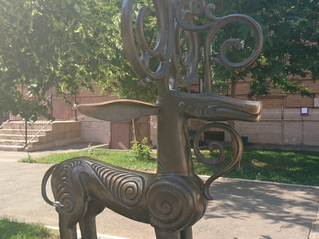 Sculpture Sarmatskiy Olen景点图片