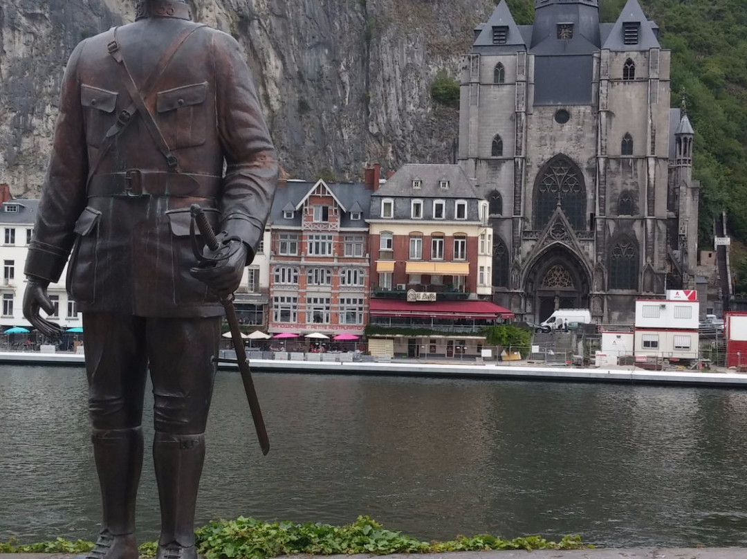 Charles de Gaulle Statue-迪南必去景点