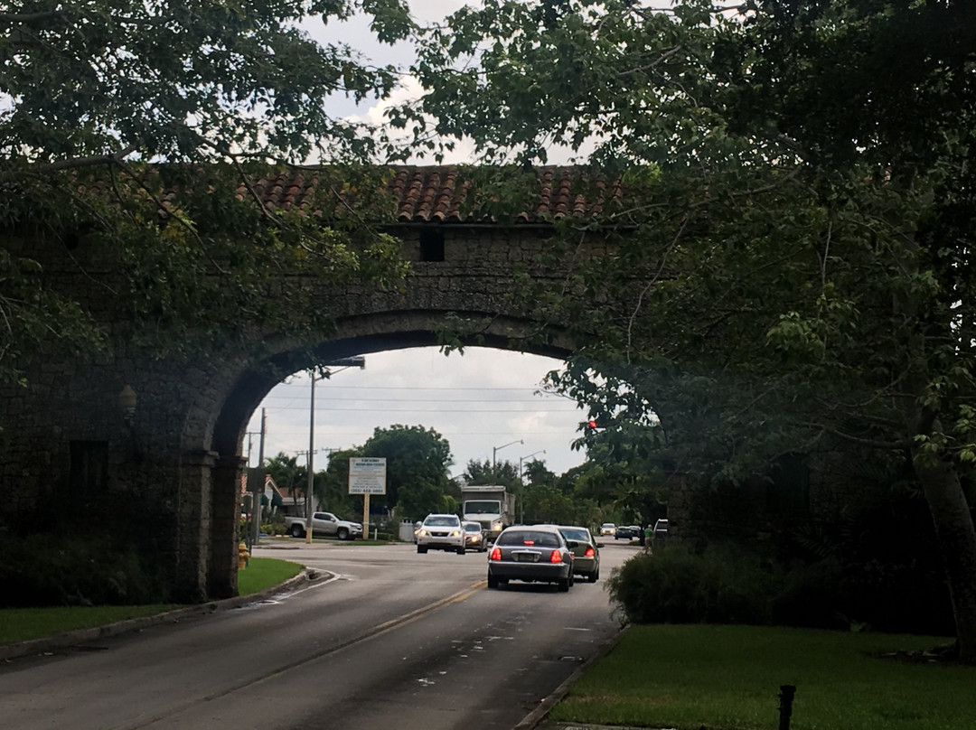 Alhambra Water Tower-科勒尔盖布尔斯必去景点