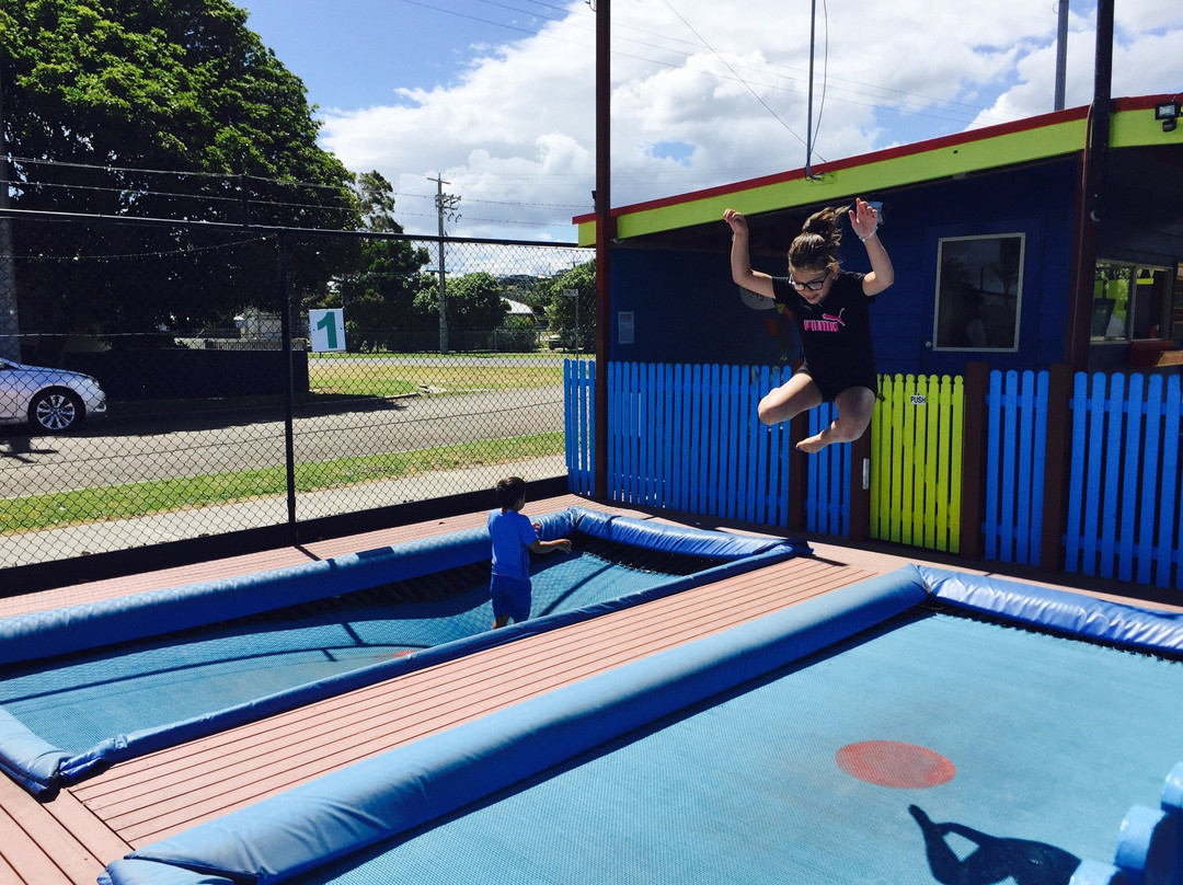 Lake Tyers旅游景点-Lakes Entrance Mini Golf and Trampolines