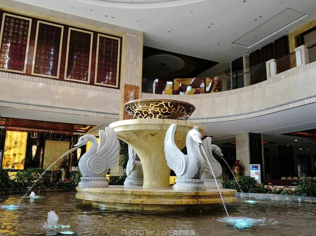 贵安世纪金源温泉大饭店主图