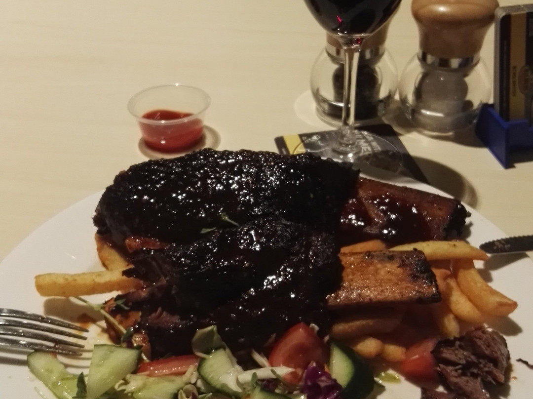 Broadbeach Bowls Club