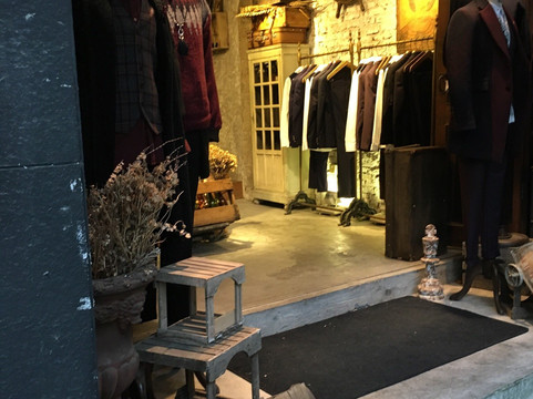 长乐路-上海市必去景点