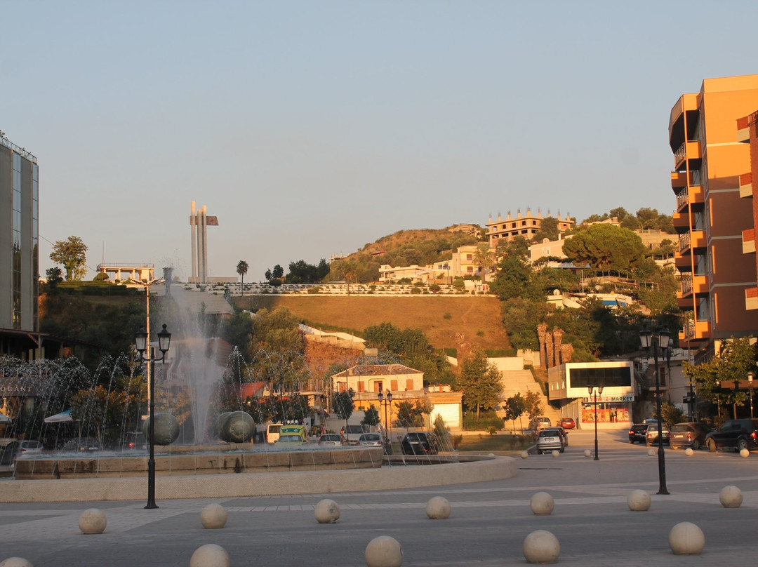Independence Monument-夫罗勒必去景点
