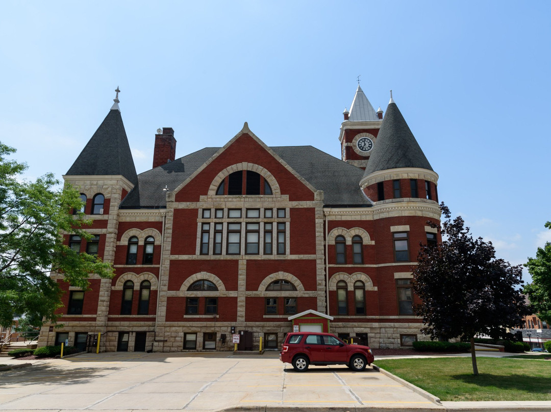 Green County Courthouse-Monroe必去景点